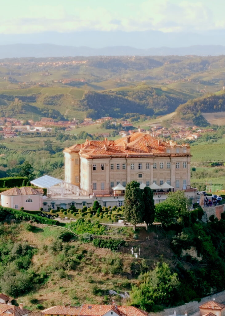 why italy is the ultimate destination for luxury wedding films 4 Luxury wedding villa in Tuscany surrounded by vineyards, rolling hills and cinematic Italian countryside views.